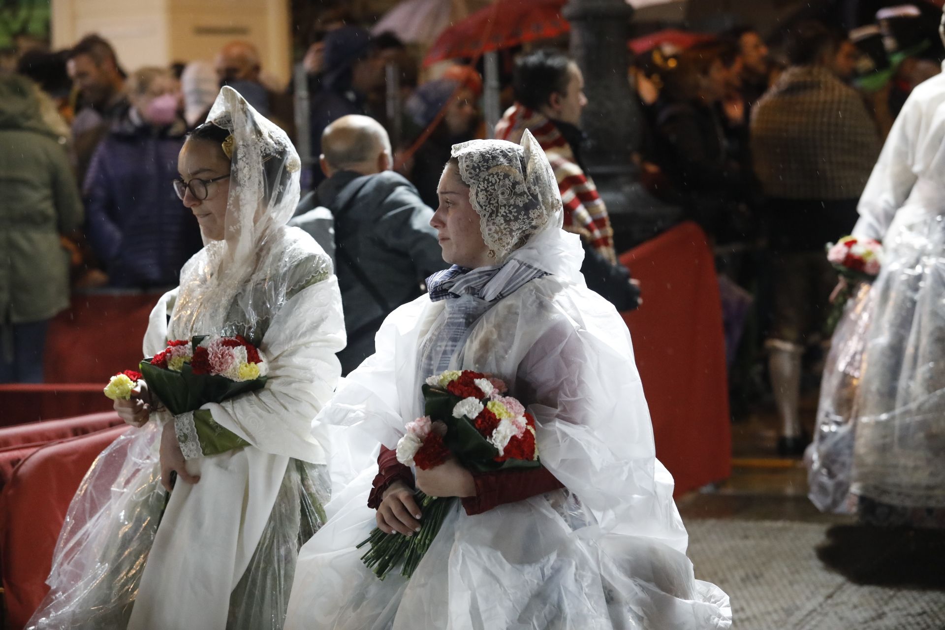 Búscate en el primer día de ofrenda por la calle de la Quart (entre las 19:00 a las 20:00 horas)