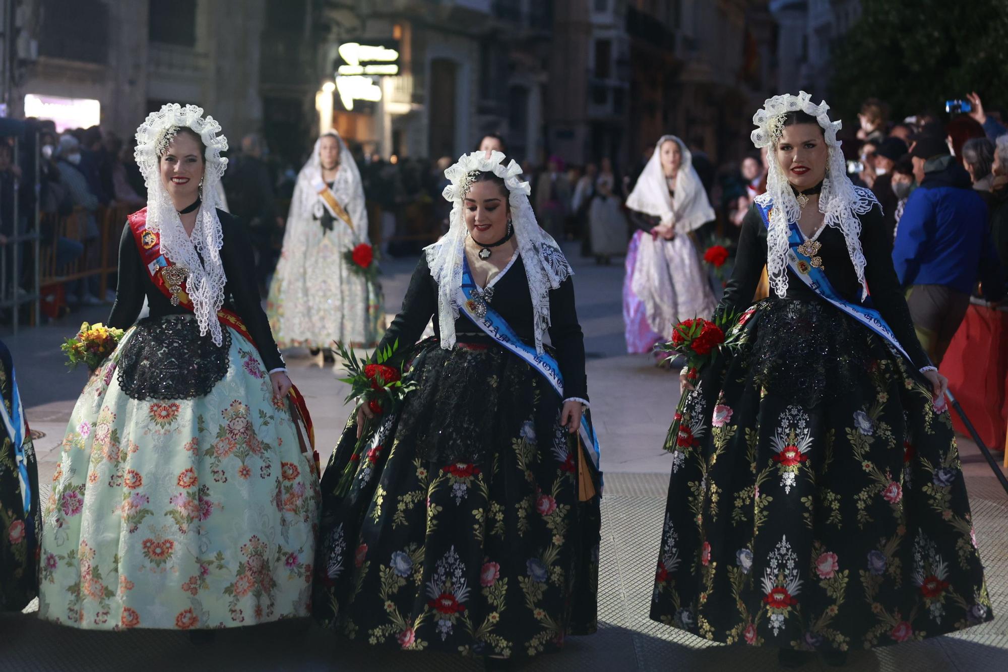 Búscate en el segundo día de ofrenda por la calle Quart (entre las 19:00 a las 20:00 horas)