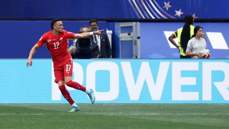 Rubén Vargas se sale con Suiza en la goleada a Bosnia y Djibril Sow provoca el penalti del 4-1