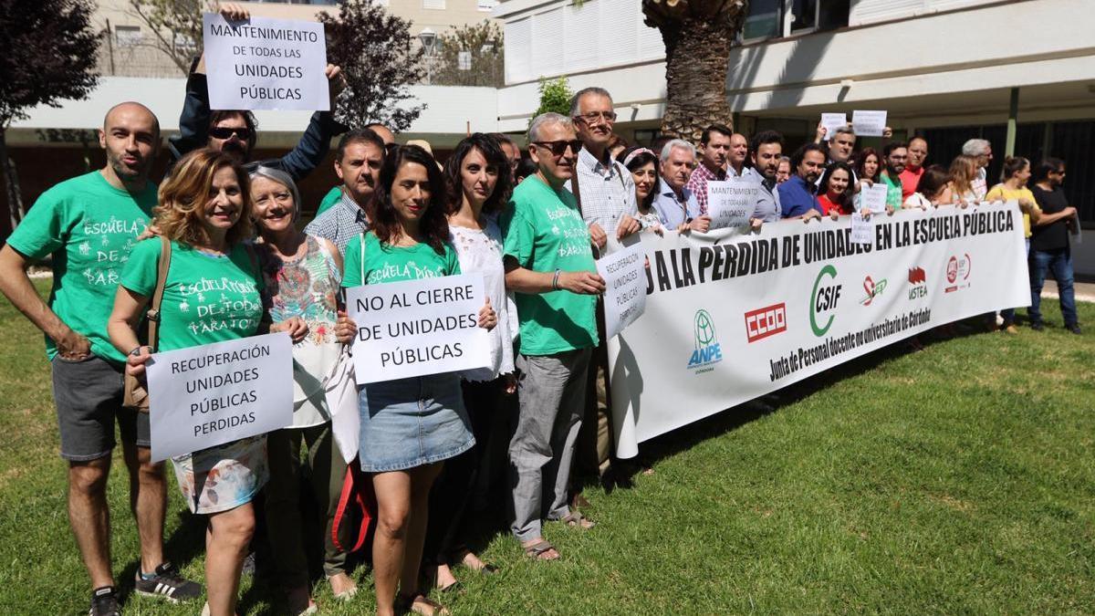 Los profesores denuncian la pérdida de clases en la escuela pública de Córdoba, con 131 menos en Infantil