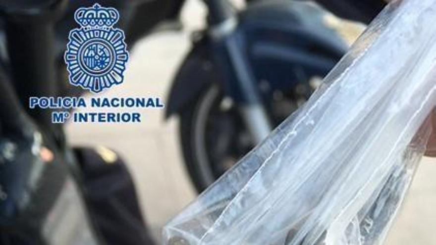 Detenido un joven con 20 dosis de hachís en Córdoba