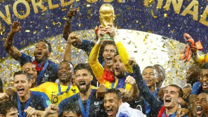 La selección francesa celebra el Mundial de Rusia 2018.