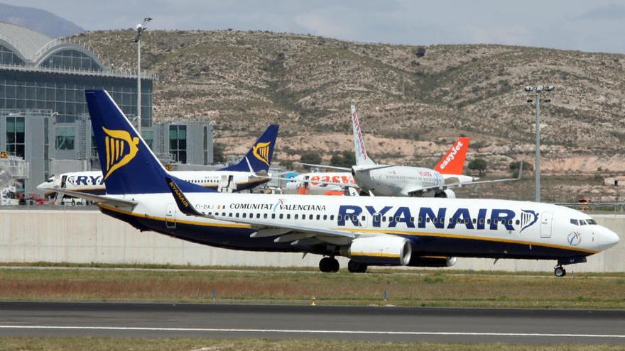 Servicios mínimos del 90% desactivan la huelga de los trabajadores de Ryanair en Alicante