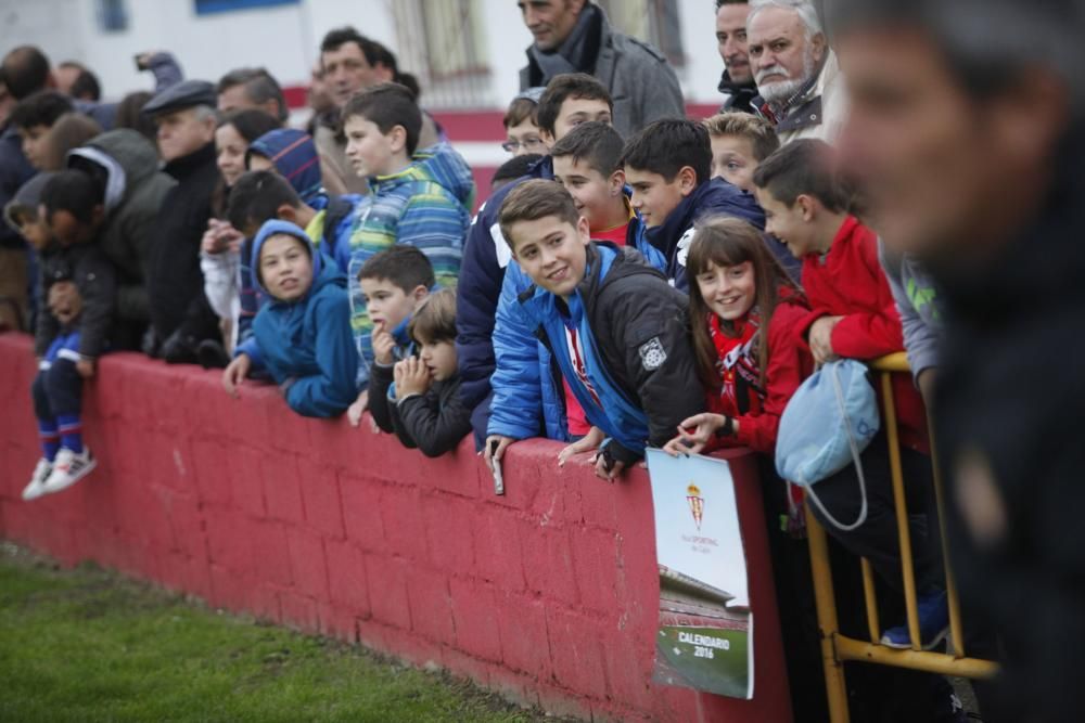 Entrenamiento del Sporting en Navia