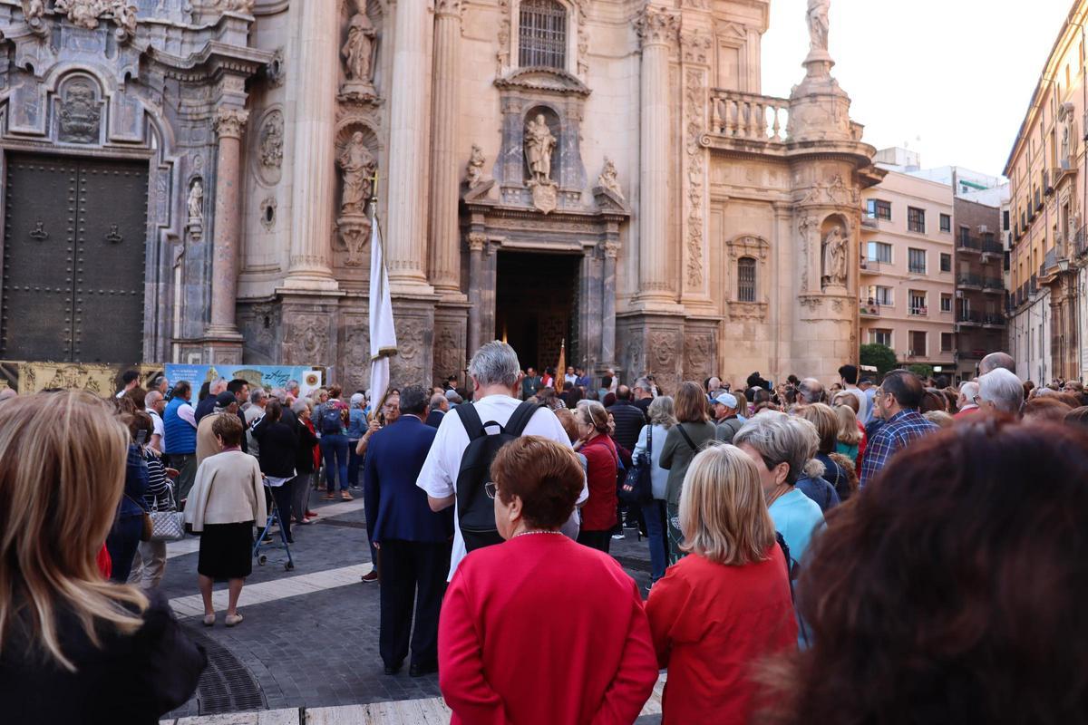 Las imágenes del regreso en romería de la Fuensanta a su santuario