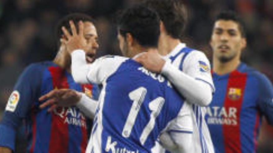 La Real Sociedad vende a Carlos Vela