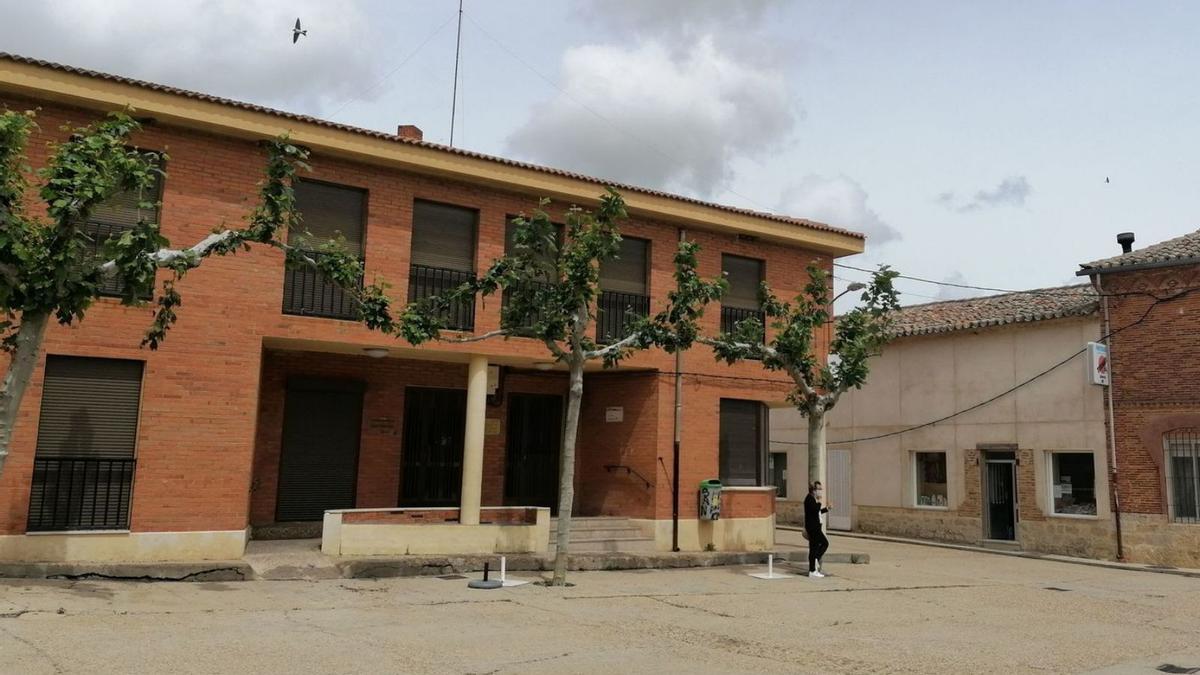 Edificio municipal que albergará el comedor y el centro social para vecinos de Morales de Toro. | M. J. C.