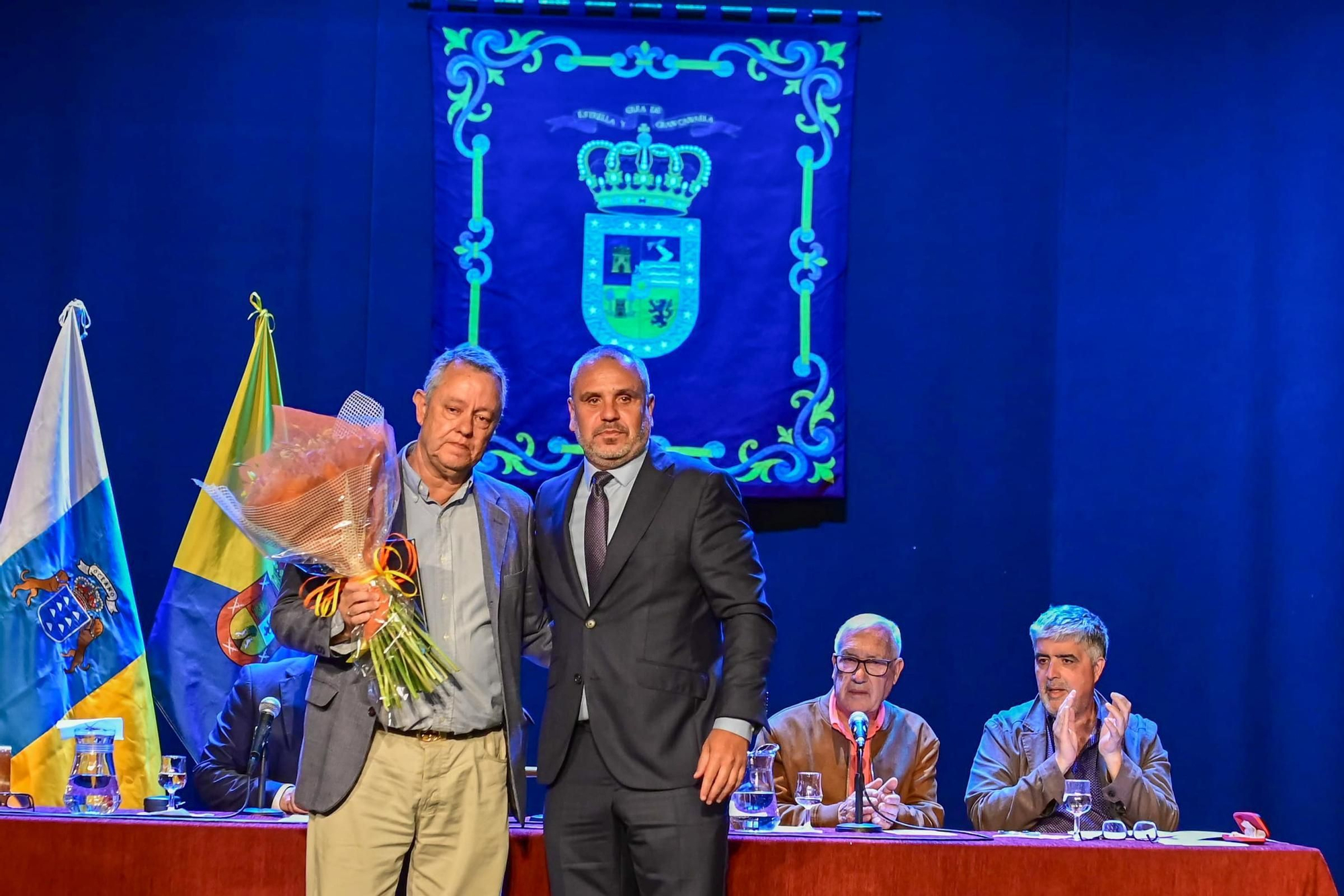 Homenaje a Don Pedro González Sosa y reconocimiento al nuevo cronista oficial