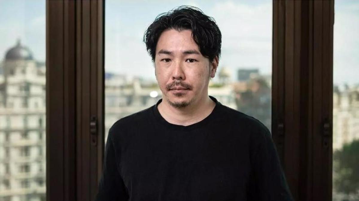 El chef Kouichi Kuwabara, que dirigió el restaurante con una estrella Michelin Scapar, en una de las salas del despacho especializado en derecho laboral y administrativo Novacelona.
