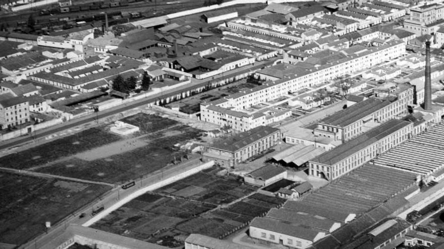 Vista aérea del campo de experimentación de la Industria Malagueña, hacia finales de los 50.