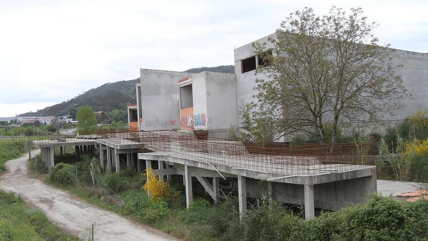 El concurso para adjudicar el derribo del Centro de Parque Naturales de Ourense, pondrá fin a 13 años de feísmo en las riberas del Miño