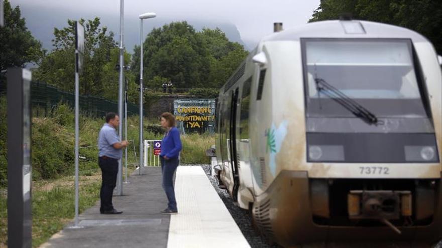 Aragón se movilizará el domingo para reivindicar el Canfranc