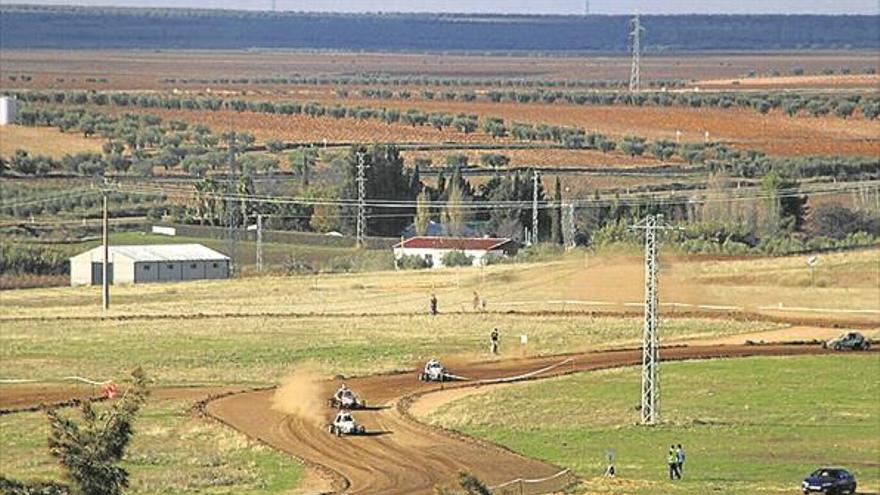 Alberto Bellido gana el Autocross de Villafranca