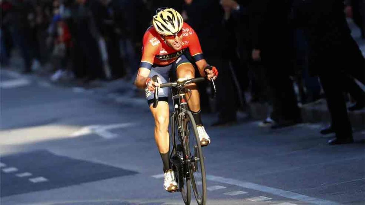 Nibali deja la Vuelta al País Vasco
