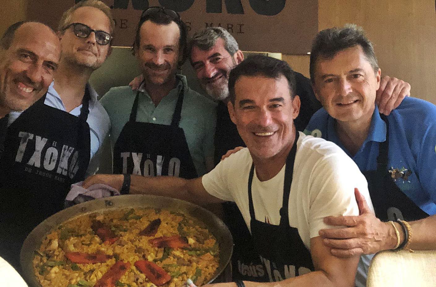 Luis García cocina con el extenista Carlos Moyà.