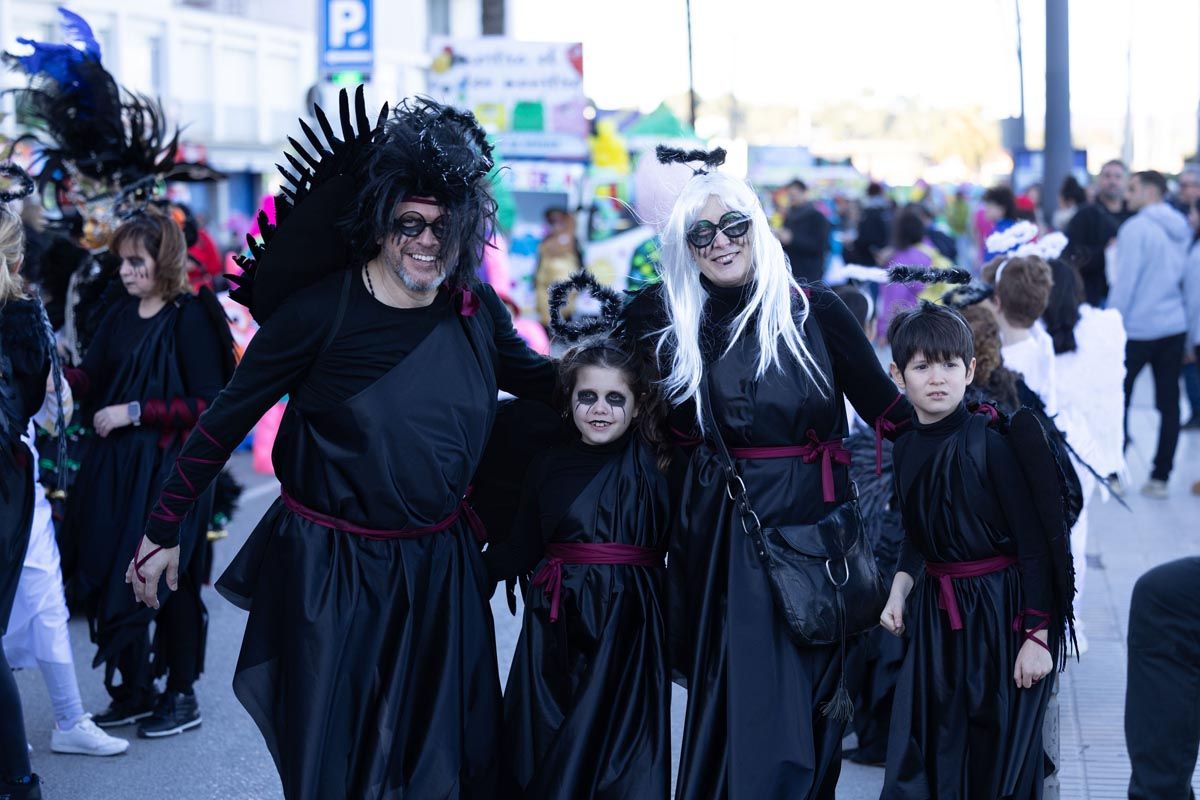 Mira aquí todas las imágenes de la rúa de Carnaval de Ibiza