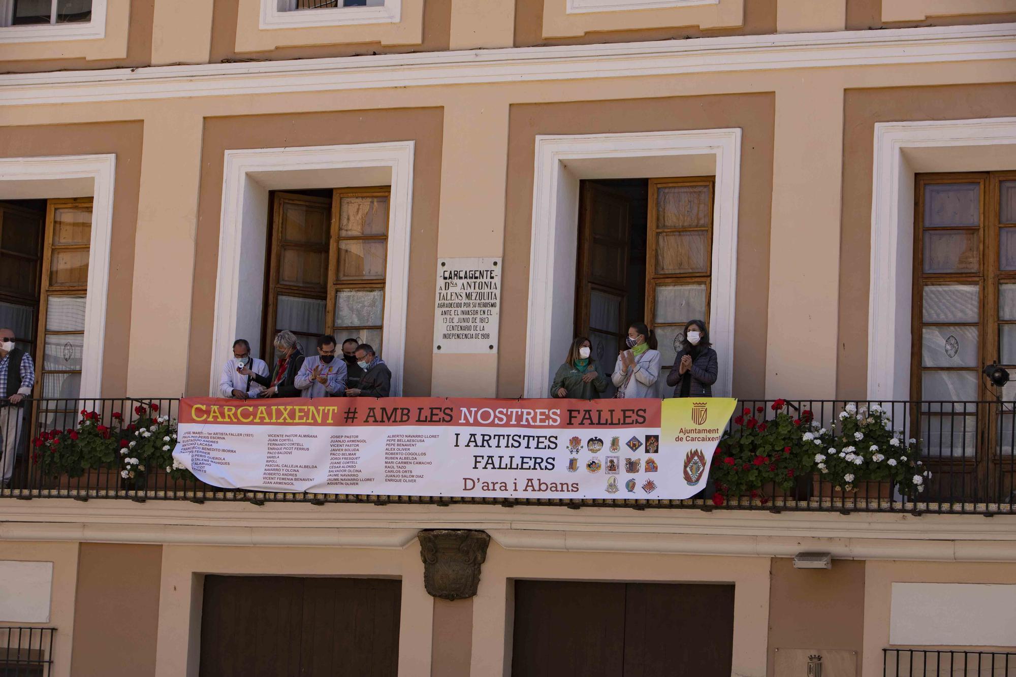 Carcaixent planta cinco monumentos simbólicos