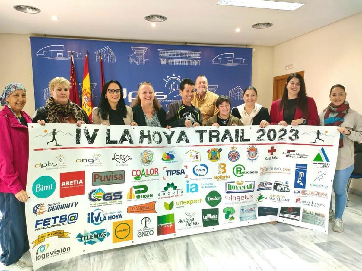 Presentación de La Hoya Trail en la concejalía de Deportes.