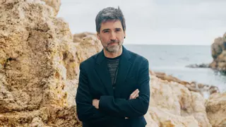 Roc Casagran, escritor: "Ni a las flores ni a los puñales les doy mucha importancia"