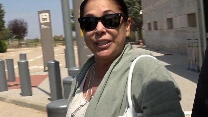 Isabel Pantoja y Bertín Osborne entran en la lista de morosos de Hacienda