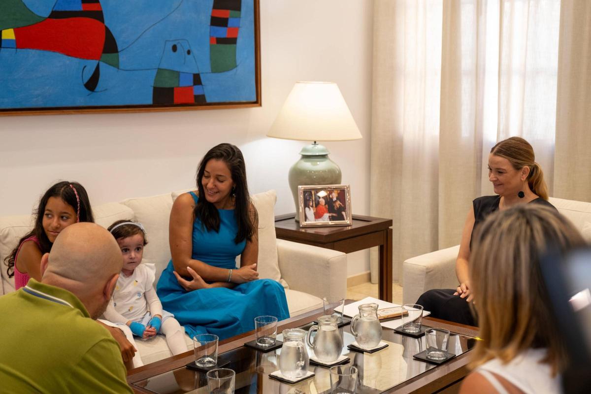 Baleares financiará el tratamiento de Olivia, la niña de tres años con piel de mariposa Baleares financiará el tratamiento de Olivia, la niña de tres años con piel de mariposa