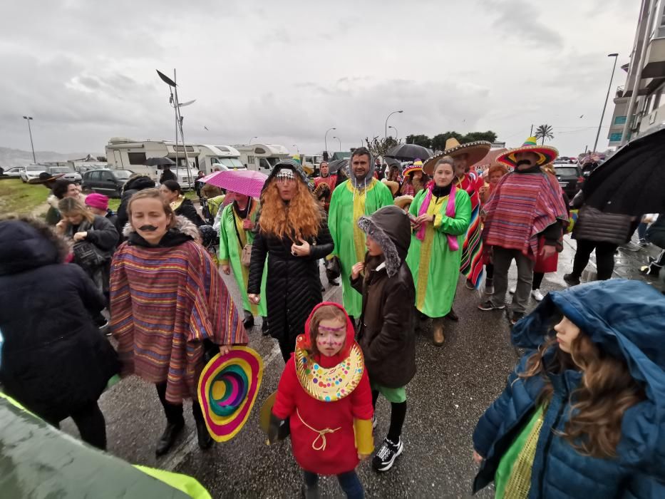 Moaña, Aldán y Bueu dicen adiós a sus carnavales con altas dosis de humor y originalidad.