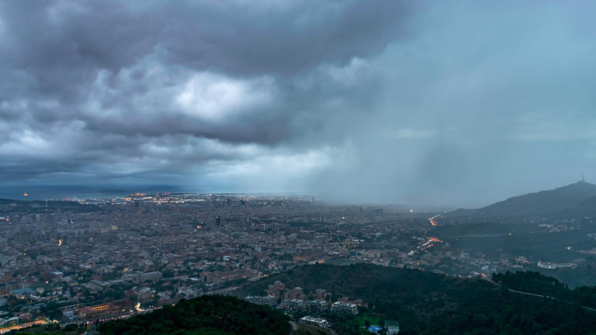 Lluvias sobre Barcelona en la mañana del 15 de diciembre del 2022