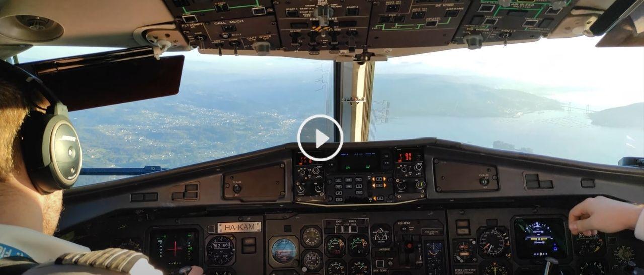 Una de las vistas desde la cabina en la maniobra de aterrizaje en el aeropuerto de Vigo
