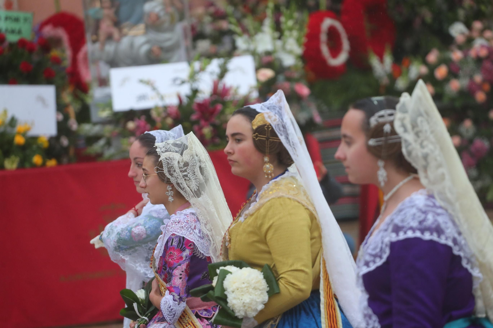 Búscate en el primer día de ofrenda por la calle de la Paz (entre las 18:00 a las 19:00 horas)