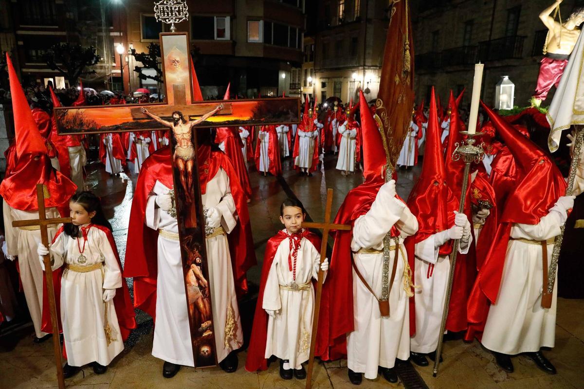 EN IMÁGENES: el álbum fotográfico de los mejores momentos de la Semana Santa de Avilés EN IMÁGENES: el álbum fotográfico de los mejores momentos de la Semana Santa de Avilés