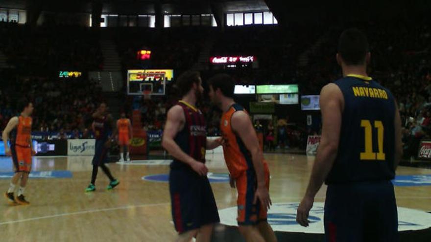 El Valencia Basket atropella al Barça