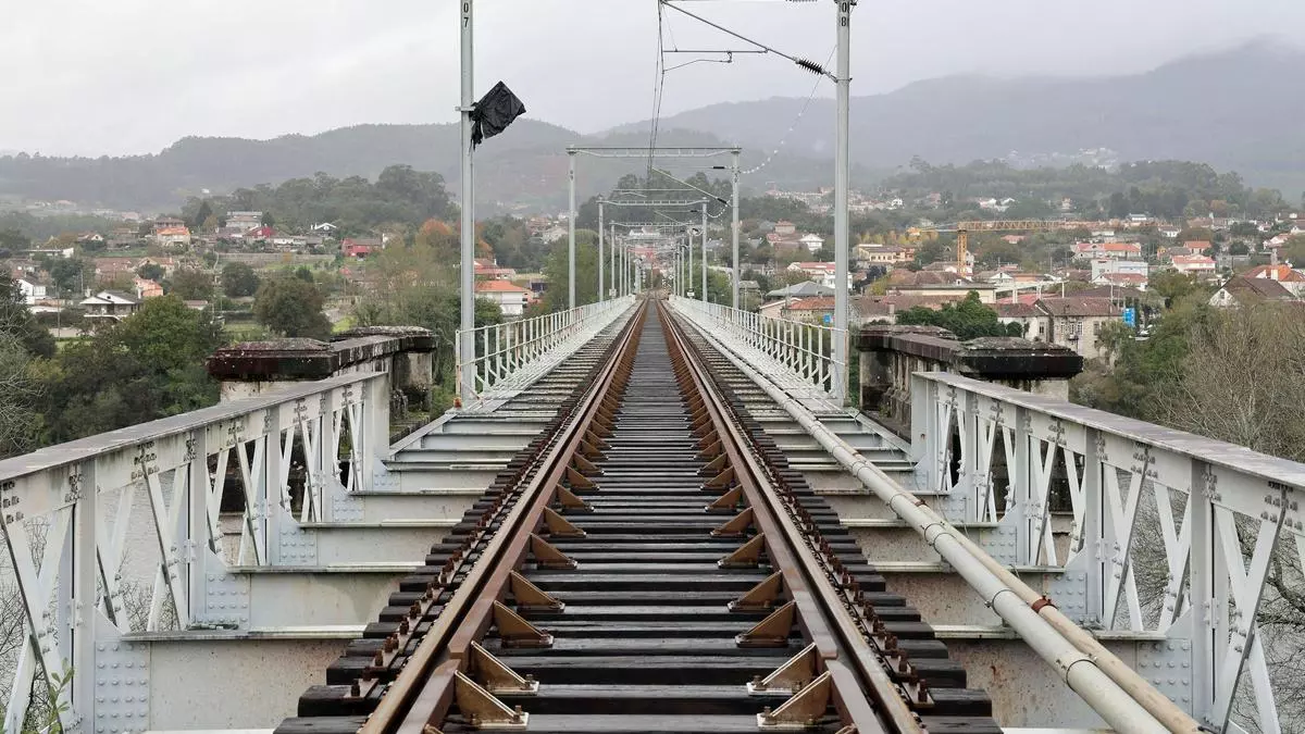 Transportes licita el último tramo pendiente del AVE entre Galicia y Oporto