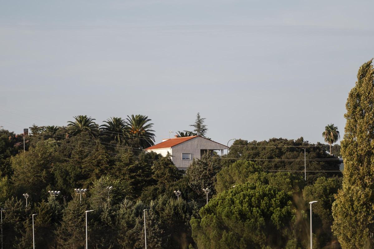 Chalet situado a las afueras de Cáceres.