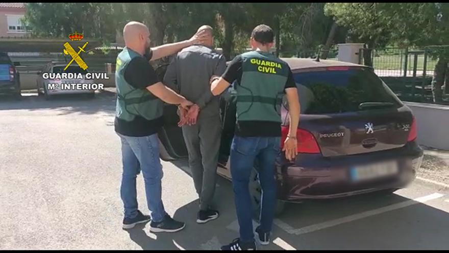 Detenido en Beniel por una quincena de robos en el interior de vehículos de la Región, Alicante y Albacete