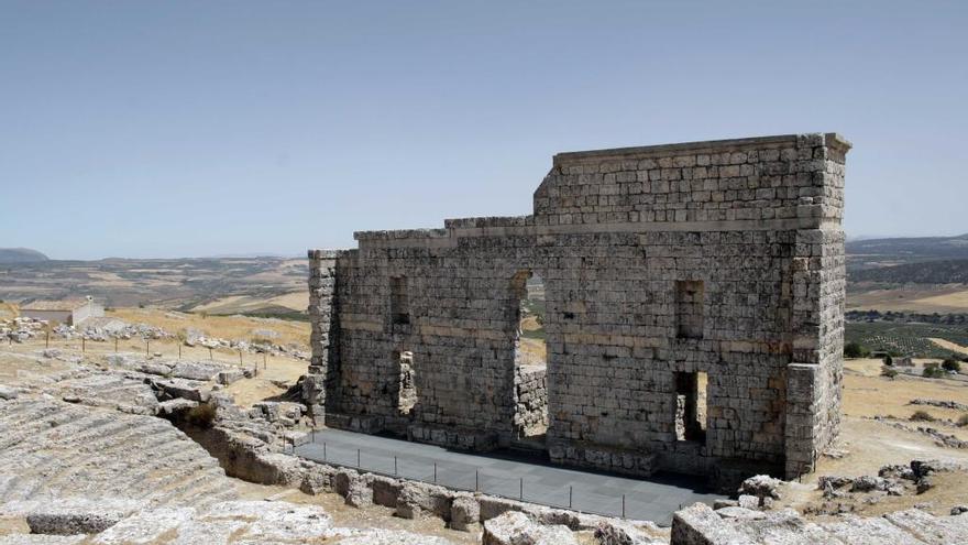 Vista del teatro de Acinipo, ayer, 9 de agosto, uno de los primeros que los romanos construyeron en Hispania.