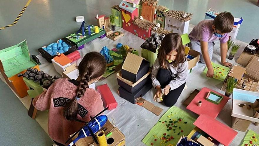 L’alumnat de l’escola Patrocini de Cardona treballa un projecte interdisciplinari sobre conviure en pau | ESCOLA PATROCINI