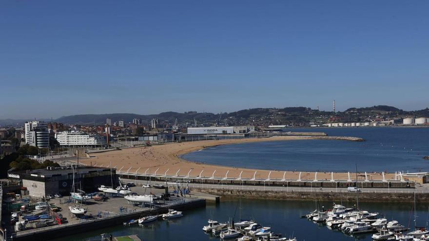 El Puerto de Gijón convocará concursos para renovar los espacios de las playas de Poniente y El Arbeyal y su conexión con los puertos deportivos