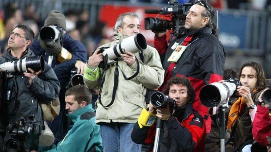 Desaparecen dos equipos fotográficos, de 50.000 euros, del césped del Camp Nou