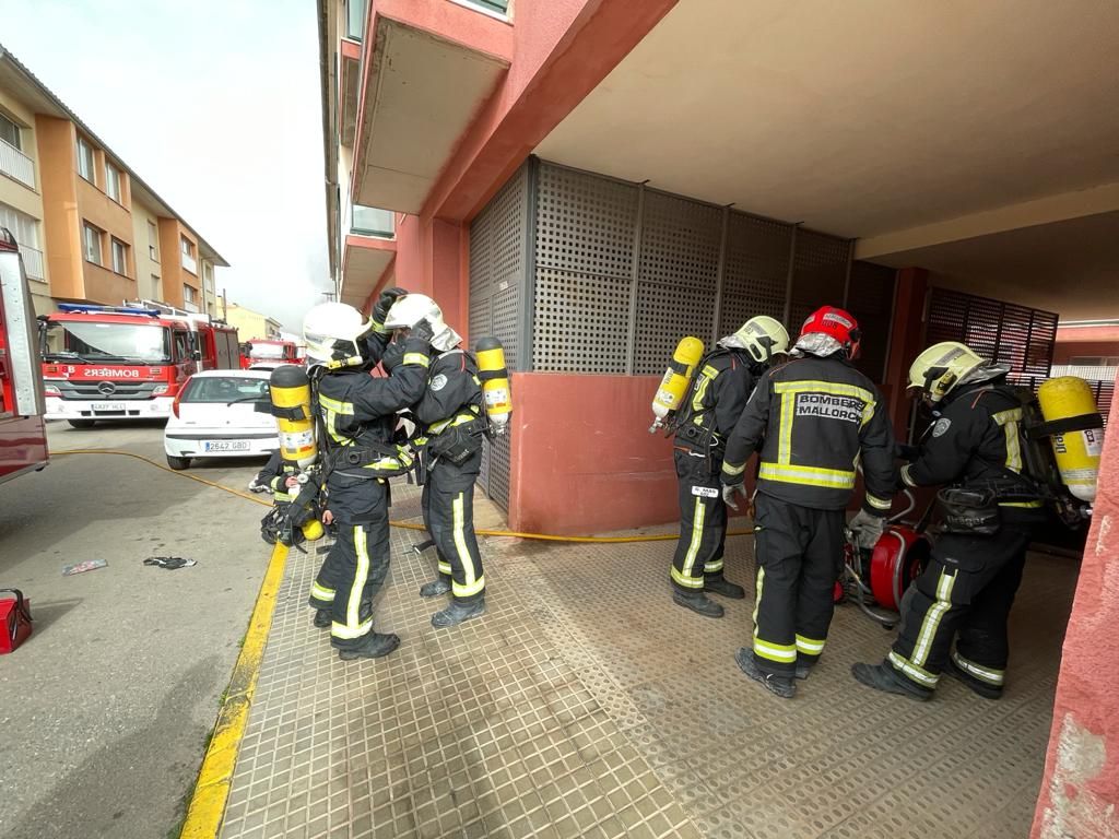 Incendio en un aparcamiento subterráneo en sa Pobla