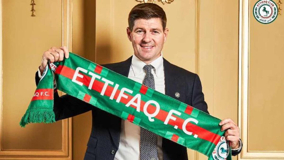 Entrenador - STEVEN GERRARD (AL-ETTIFAQ)
