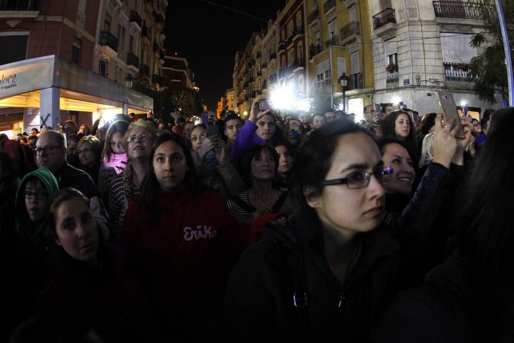 Russafa enciende sus luces