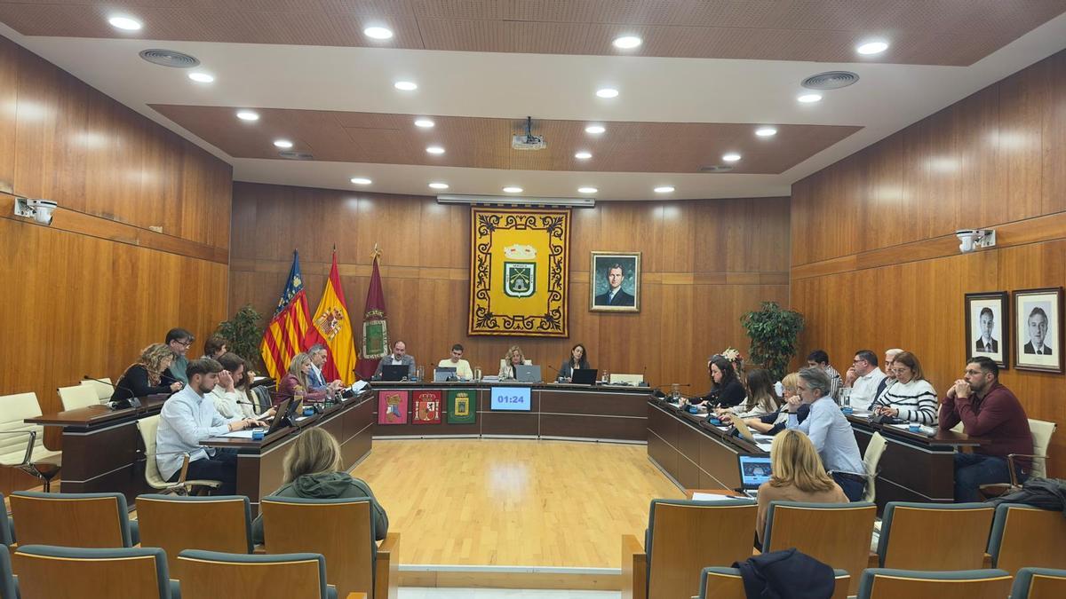 El pleno aprobó hacer uso de los 8,15 millones de euros del remanente de Tesorería.