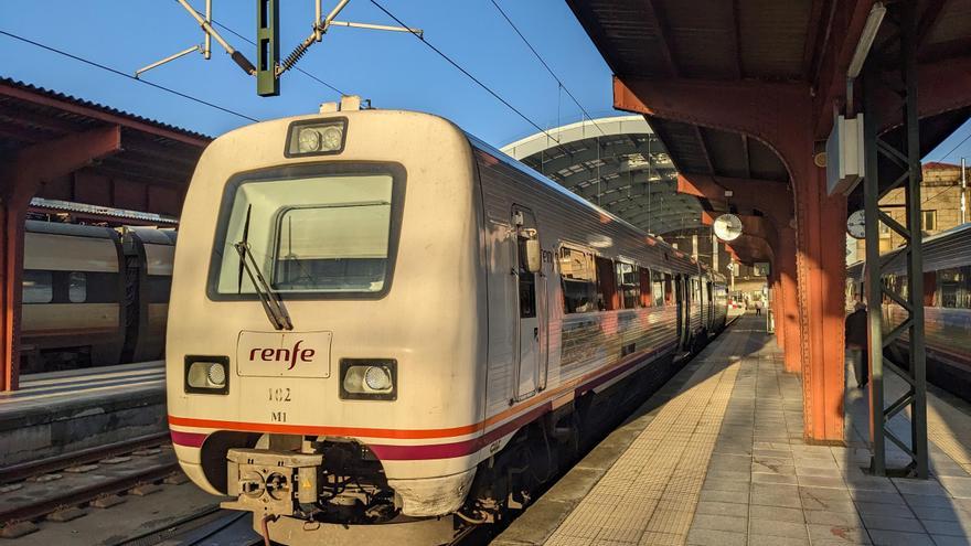 Unanimidad en el Parlamento para reclamar la modernización de la red ferroviaria de Galicia