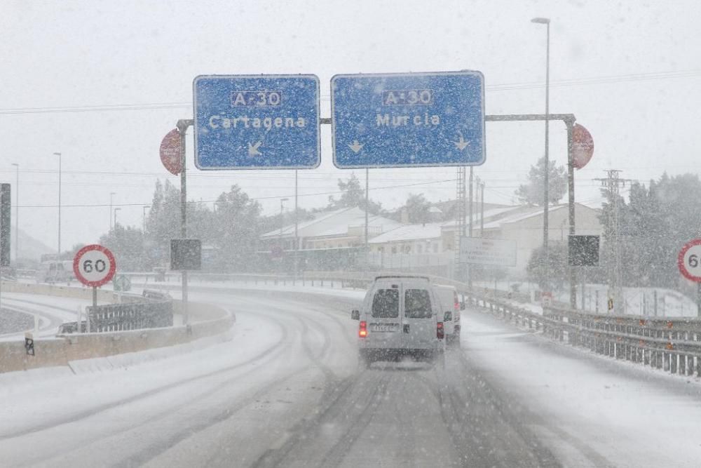 La nieve llega a San Javier, Balsicas y el Campo d