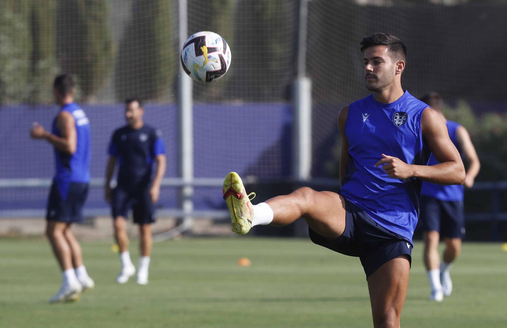 Sesión en Buñol del Levante UD