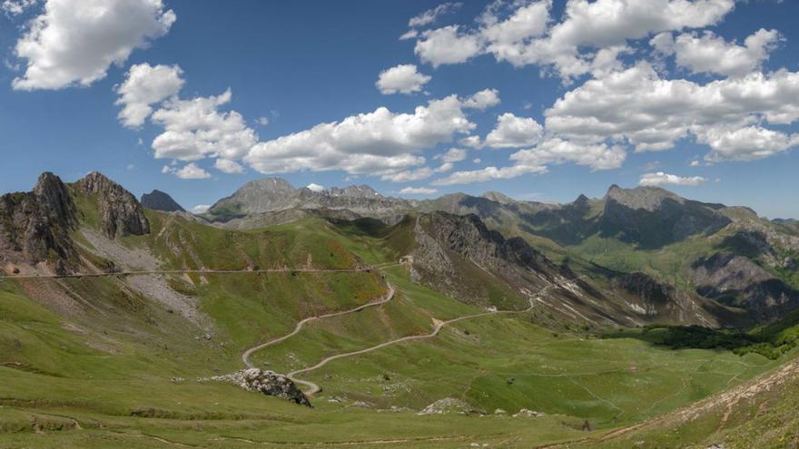 Alto de La Cubilla, en pleno Parque Natural de Las Ubiñas- La Mesa.