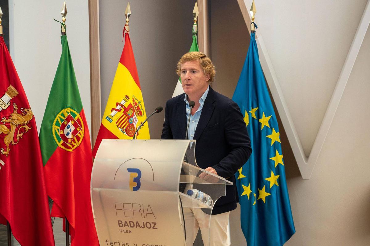Fotogalería | La inauguración de la Feria del Mueble de Badajoz, en imágenes