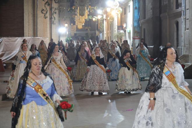 Todas las fotos de la Ofrenda del 17 de marzo por la calle San Vicente hasta las 00:30 horas