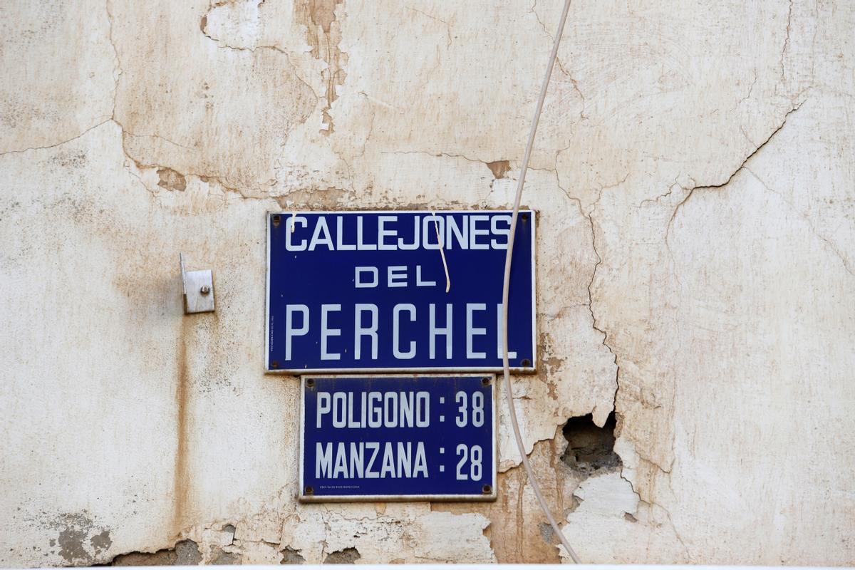 Los vecinos de El Perchel amenazados con el desalojo no se rinden