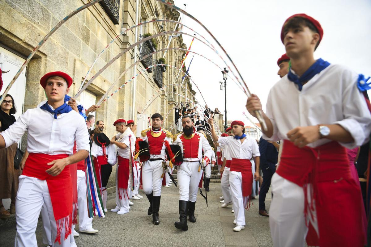 Betanzos abrió sus fiestas de San Roque con el pregón de Dolores Vázquez y el nombramiento de la representante Betanzos abrió sus fiestas de San Roque con el pregón de Dolores Vázquez y el nombramiento de la representante